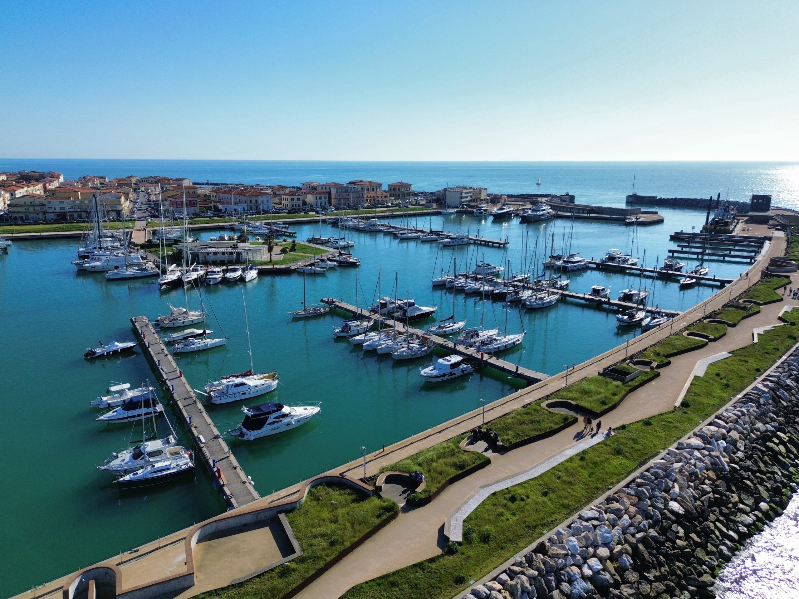 Porto marina di Pisa